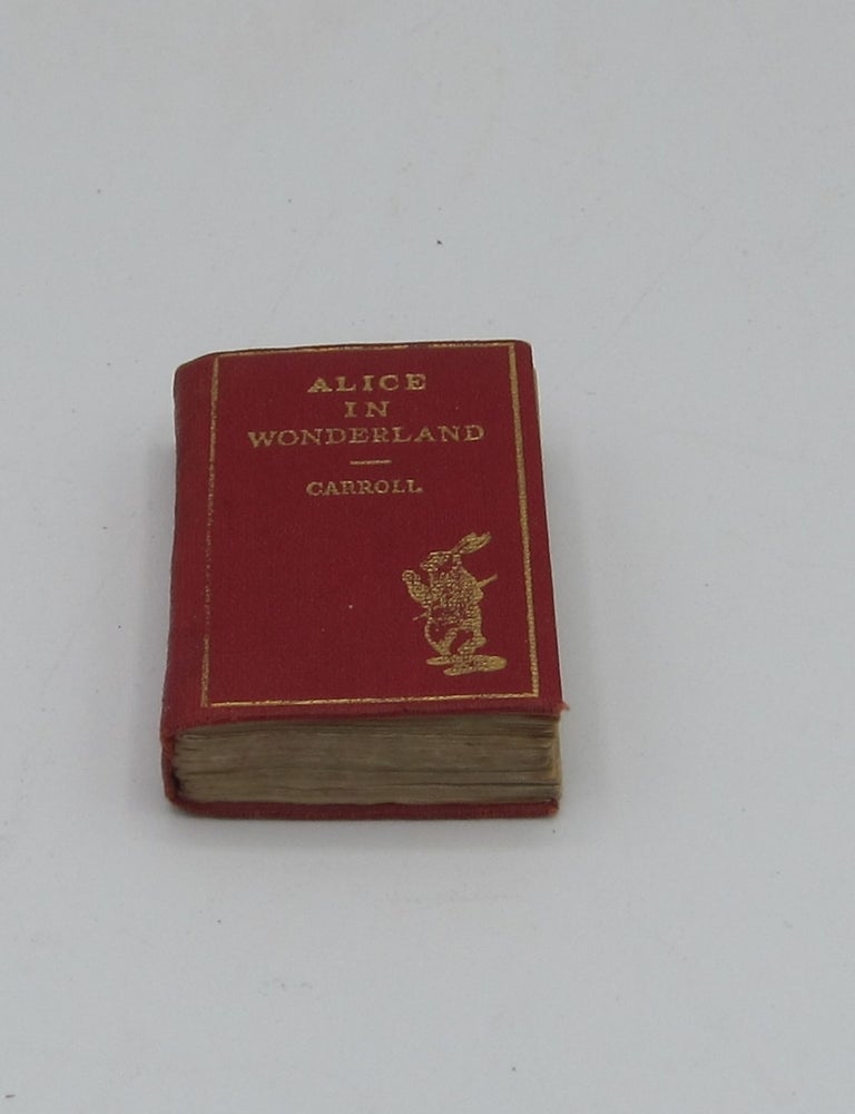 Alice's Adventures in Wonderland. LEWIS CARROLL.